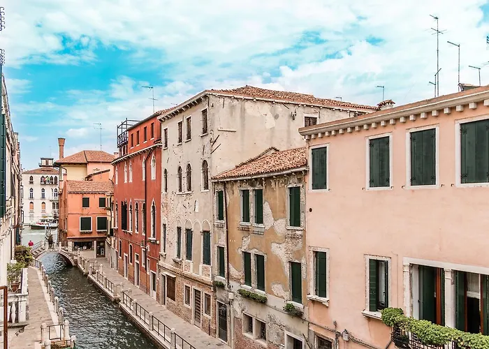 Spirito Santo Canal View By Lionhost